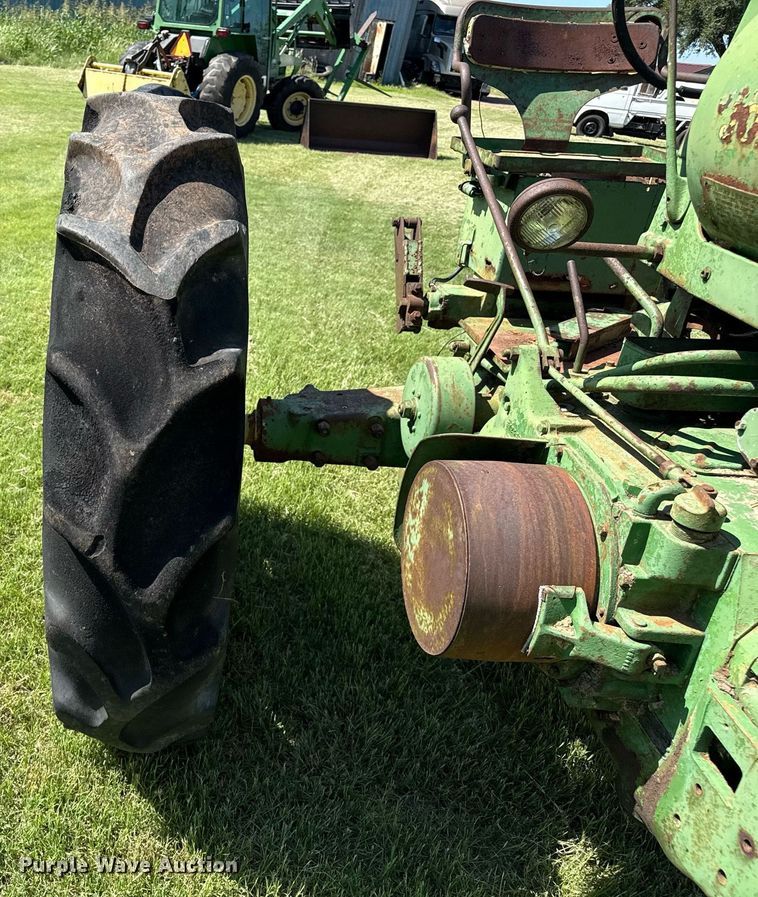 image for item DZ8586 1956 John Deere 70 tractor