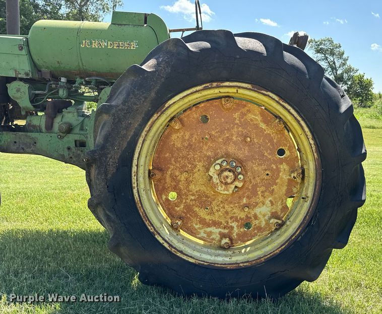 image for item DZ8586 1956 John Deere 70 tractor