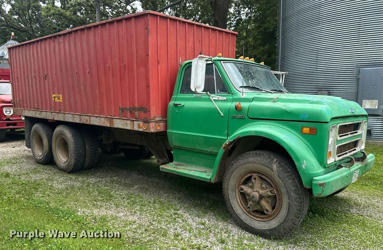 image for item EB2685 1970 Chevrolet C60 grain truck