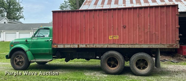 image for item EB2685 1970 Chevrolet C60 grain truck