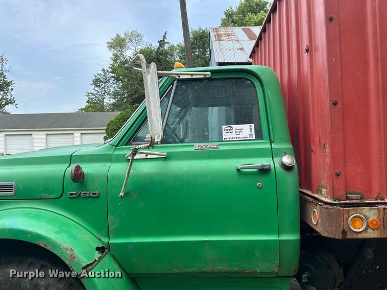 image for item EB2685 1970 Chevrolet C60 grain truck