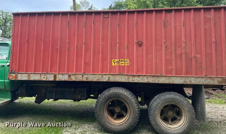 image for item EB2685 1970 Chevrolet C60 grain truck