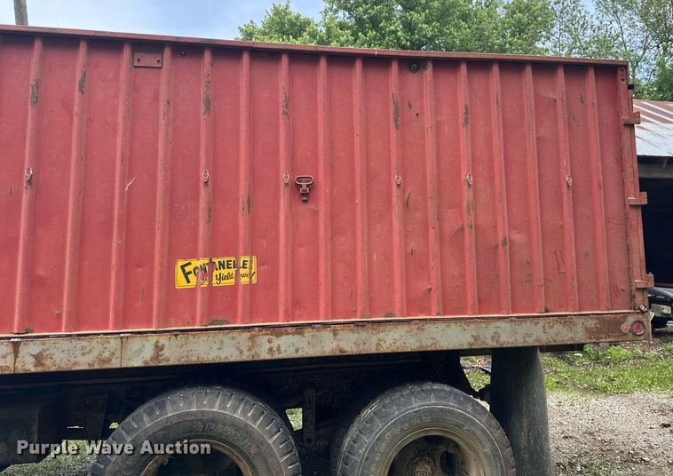 image for item EB2685 1970 Chevrolet C60 grain truck