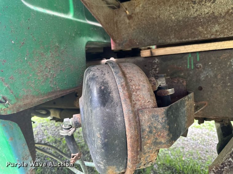 image for item EB2685 1970 Chevrolet C60 grain truck