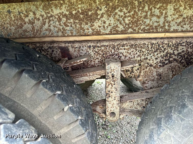 image for item EB2685 1970 Chevrolet C60 grain truck