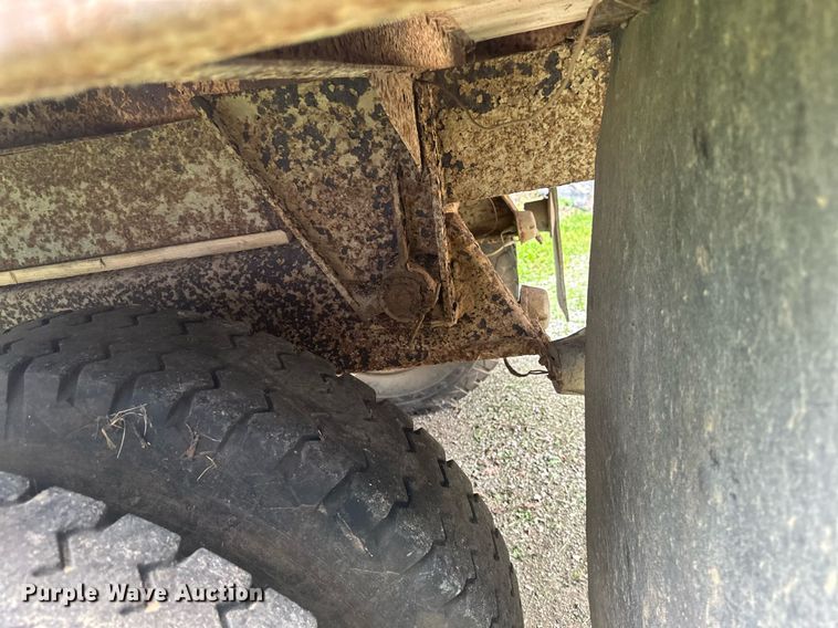 image for item EB2685 1970 Chevrolet C60 grain truck