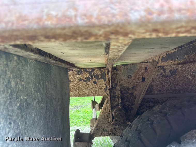 image for item EB2685 1970 Chevrolet C60 grain truck