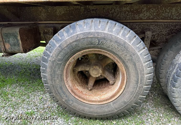 image for item EB2685 1970 Chevrolet C60 grain truck