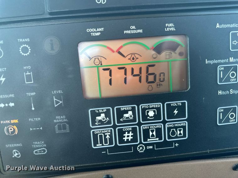 image for item EB2690 2004 John Deere 8520T tractor