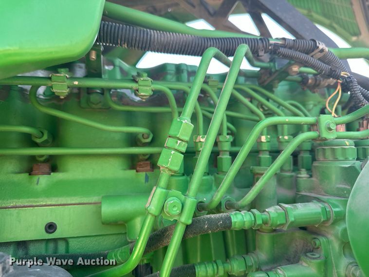 image for item EB2690 2004 John Deere 8520T tractor