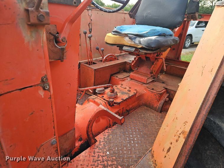 image for item EB8152 Allis-Chalmers One-Eighty tractor