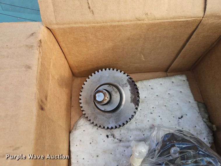 image for item EB8152 Allis-Chalmers One-Eighty tractor