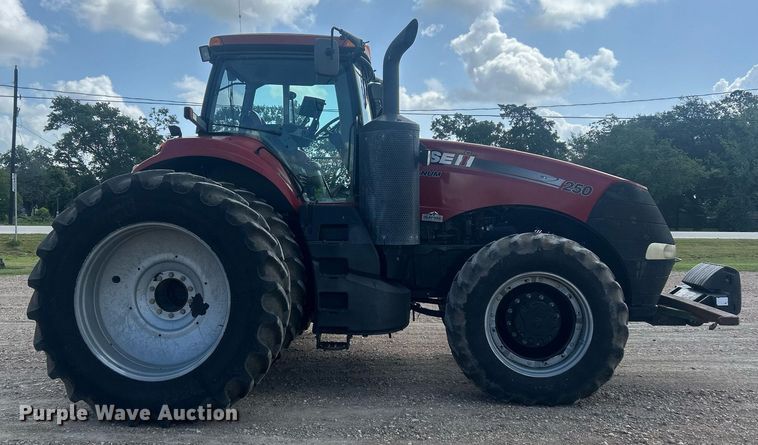 image for item EC1404 2014 Case IH Magnum 250 MFWD tractor