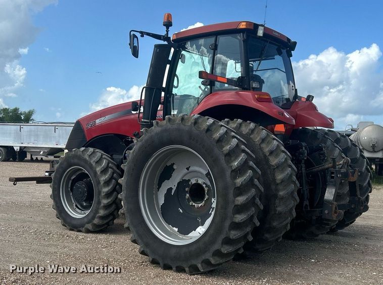 image for item EC1404 2014 Case IH Magnum 250 MFWD tractor