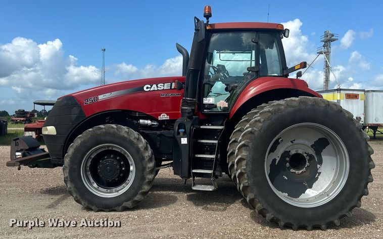 image for item EC1404 2014 Case IH Magnum 250 MFWD tractor