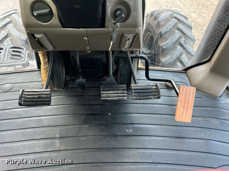 image for item EC1404 2014 Case IH Magnum 250 MFWD tractor