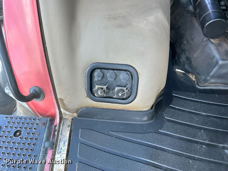 image for item EC1404 2014 Case IH Magnum 250 MFWD tractor