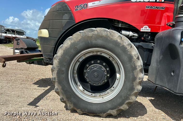 image for item EC1404 2014 Case IH Magnum 250 MFWD tractor