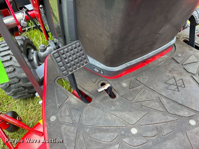 image for item EC3692 2023 Massey Ferguson GC1725 MFWD tractor