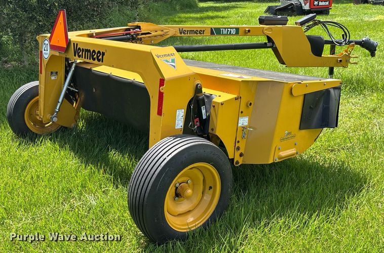 image for item EC3705 2022 Vermeer TM710 disc mower