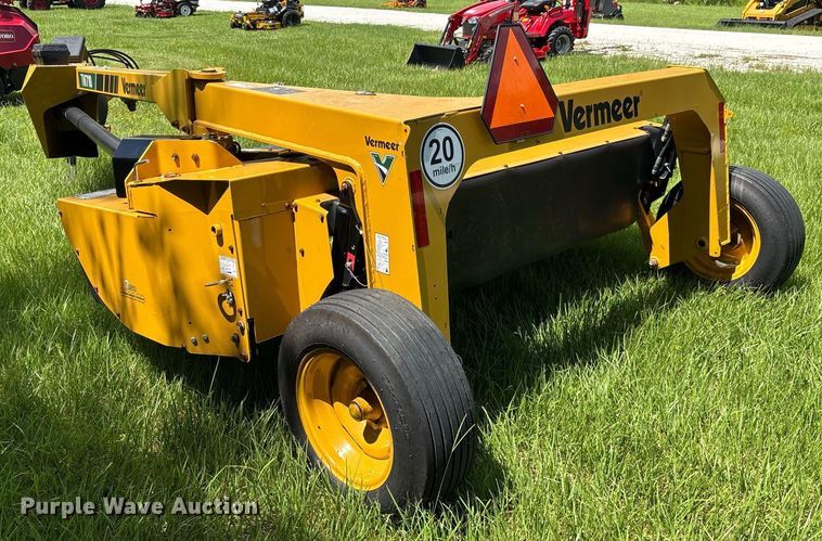 image for item EC3705 2022 Vermeer TM710 disc mower