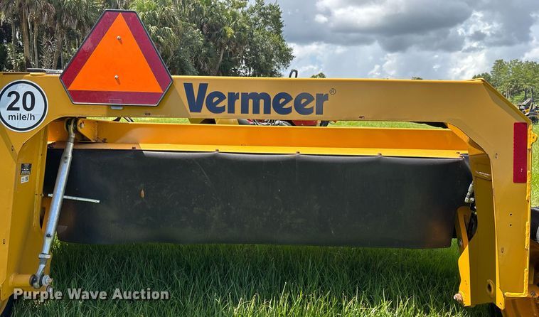 image for item EC3705 2022 Vermeer TM710 disc mower