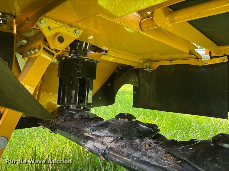 image for item EC3705 2022 Vermeer TM710 disc mower