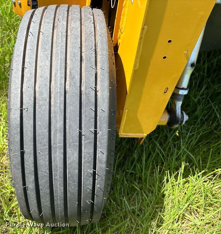 image for item EC3705 2022 Vermeer TM710 disc mower