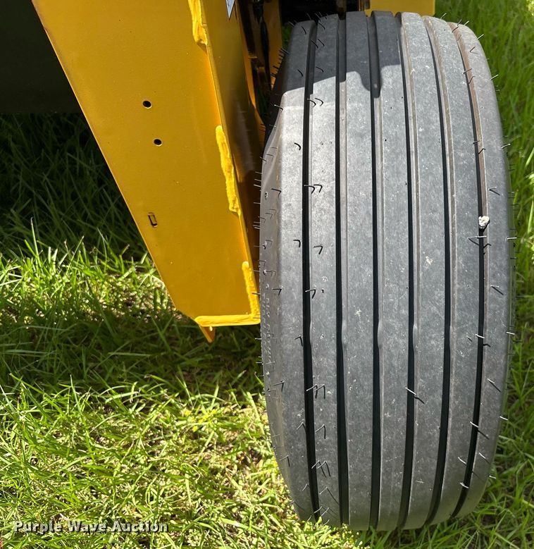 image for item EC3705 2022 Vermeer TM710 disc mower