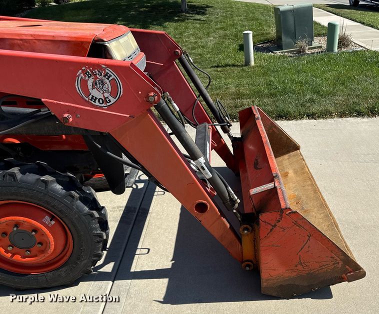 image for item ED4245 Kubota L2500 MFWD tractor