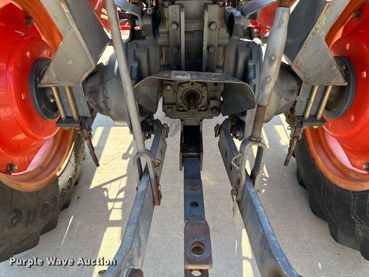 image for item ED4245 Kubota L2500 MFWD tractor