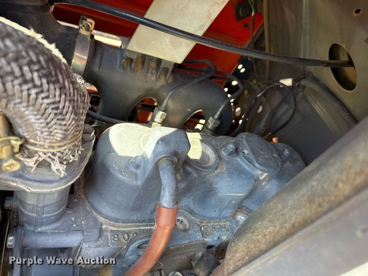 image for item ED4245 Kubota L2500 MFWD tractor