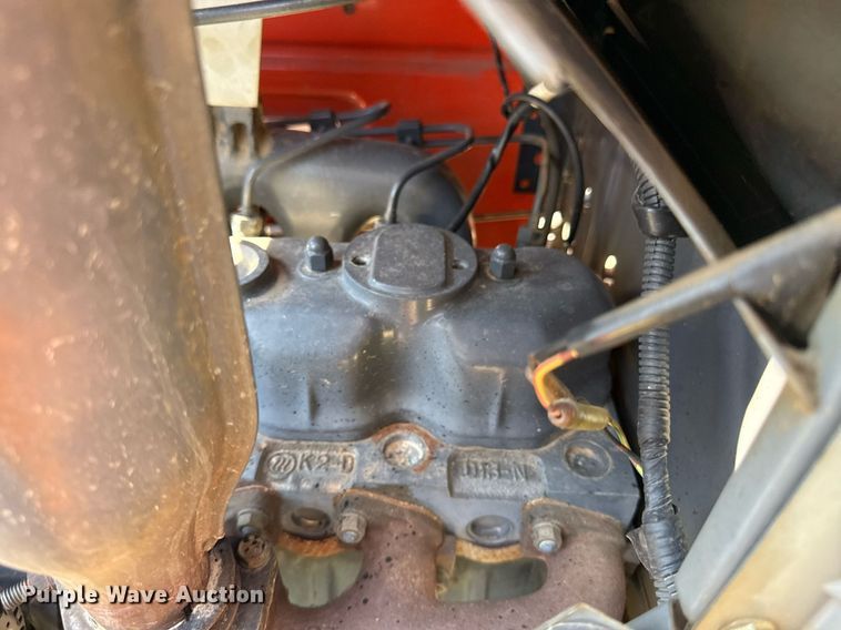 image for item ED4245 Kubota L2500 MFWD tractor