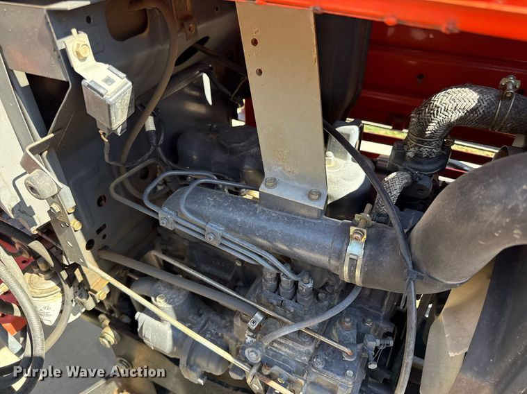 image for item ED4245 Kubota L2500 MFWD tractor