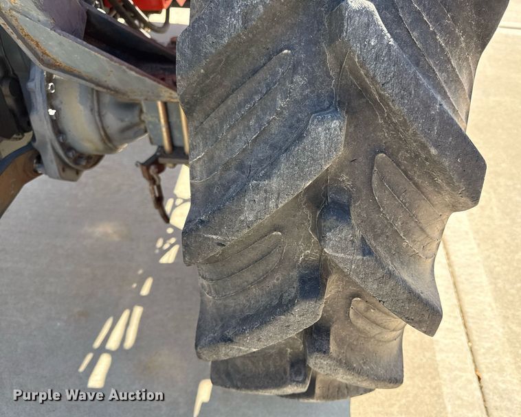 image for item ED4245 Kubota L2500 MFWD tractor