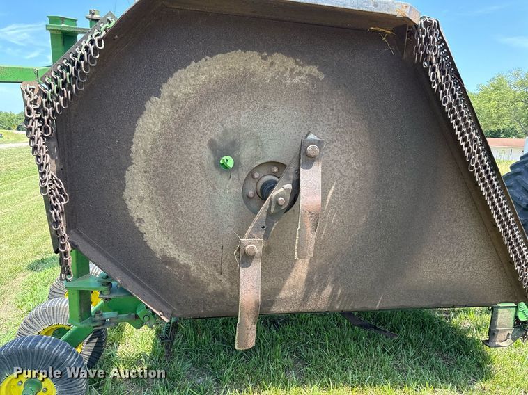 image for item ED4260 John Deere 1518 batwing rotary mower