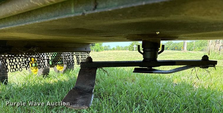 image for item ED4260 John Deere 1518 batwing rotary mower