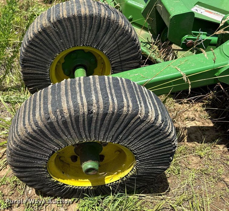 image for item ED4260 John Deere 1518 batwing rotary mower