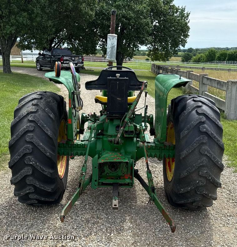 image for item ED4266 John Deere 2150 tractor