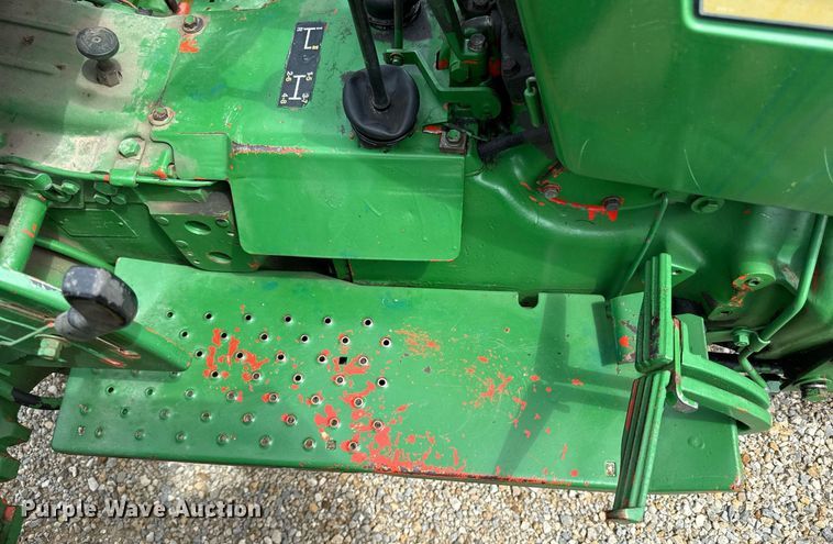 image for item ED4266 John Deere 2150 tractor