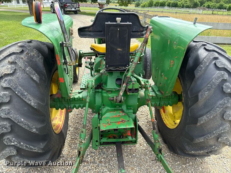 image for item ED4266 John Deere 2150 tractor