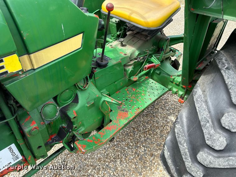 image for item ED4266 John Deere 2150 tractor