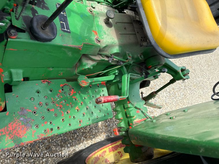 image for item ED4266 John Deere 2150 tractor