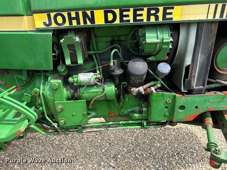 image for item ED4266 John Deere 2150 tractor