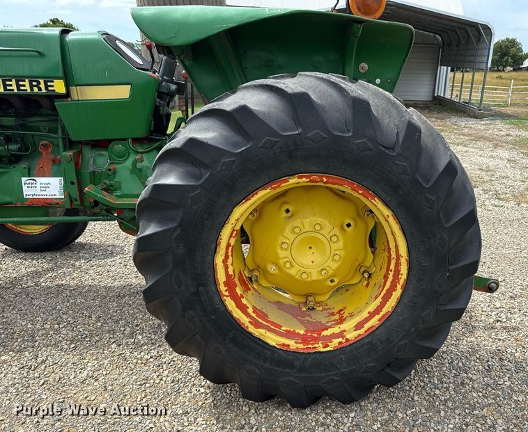 image for item ED4266 John Deere 2150 tractor