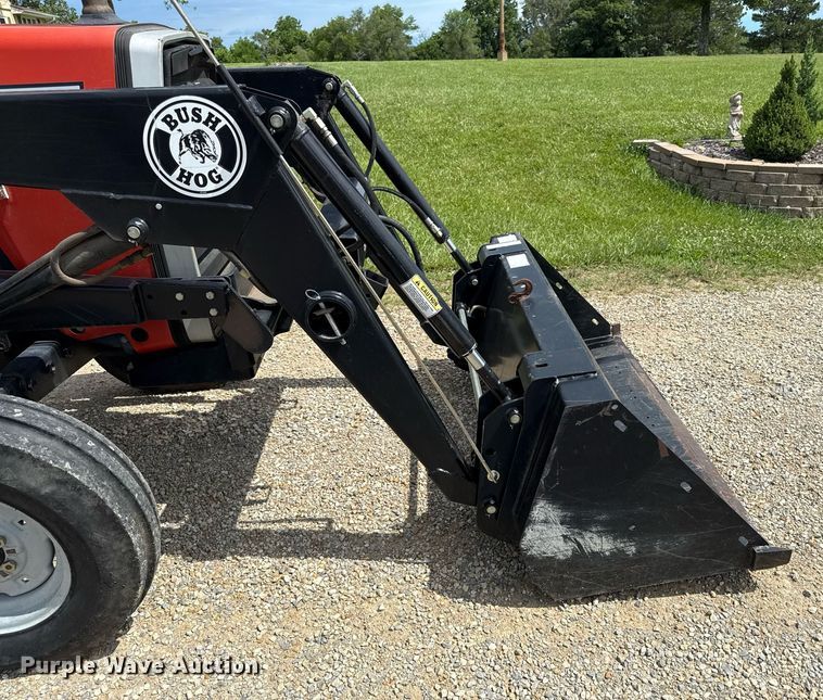image for item ED4267 Massey Ferguson 271 tractor