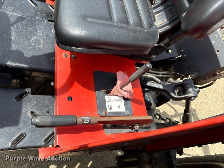 image for item ED4267 Massey Ferguson 271 tractor