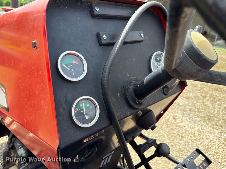 image for item ED4267 Massey Ferguson 271 tractor