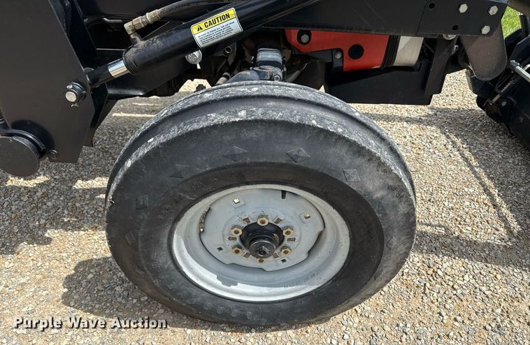 image for item ED4267 Massey Ferguson 271 tractor