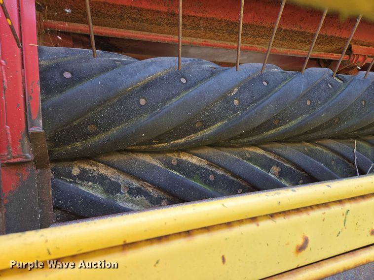 image for item EF1552 New Holland Haybine 489 swather / windrower